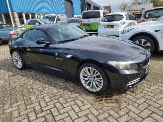 Damaged car BMW Z4 Z4 6 CIL AUTOM Roadster sDrive23i Executive rijdbaar 2012/4