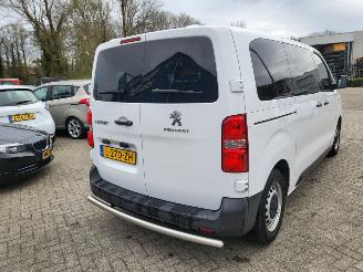 Peugeot Expert e-Expert 50 kWh 9 persoons picture 5