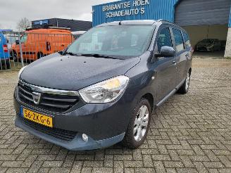 Auto incidentate Dacia Lodgy 7 PERSOONS Lodgy - 1.2 TCe Ambiance , Airco, Multimediasysteem, Bluetooth, 1e EIGENAAR 2013/2
