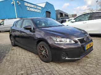 Vaurioauto  passenger cars Lexus Ct CT 200h Hybrid ,leer.cam.nav rijdbaar 2011/12