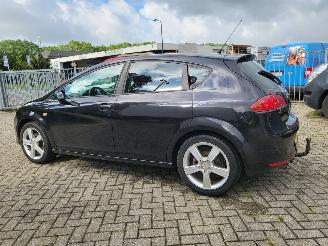 Seat Leon 1.6 Stylance Hatchback 102 pk  nwe apk 1e eigenaar  N.A.P picture 2