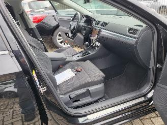 Skoda Superb Superb Combi 1.5 TSI ACT Business Edition Plus rijdbaar picture 16