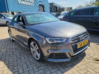 Audi A3 LIMOUSINE AUTOM 1.5 TFSI CoD Sport 2x S Line Edition rijdbaar picture 1