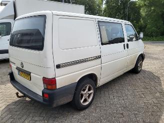 Schadeauto Volkswagen Transporter T4 Volkswagen Transporter 1.9 TD 292 T800 DC 2001/8