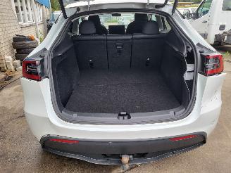 Tesla  Tesla MODEL Y RWD 58 kWh range 455km nwprijs € 45000 picture 9
