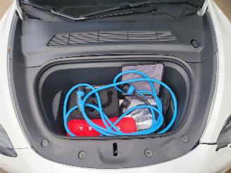 Unfallwagen Tesla  Tesla MODEL Y RWD 58 kWh range 455km nwprijs € 45000 2024/11