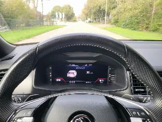 Skoda Kodiaq kodiaq 1.5 TSI sportline buisness autom rijdbare motorschade picture 3