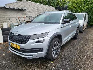Voiture accidenté Skoda Kodiaq kodiaq 1.5 TSI sportline buisness autom rijdbare motorschade 2020/11