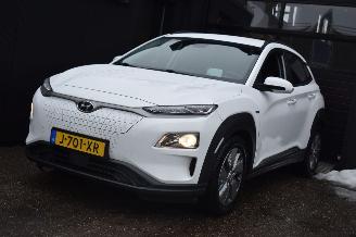 Avarii autoturisme Hyundai Kona 64Kwh Fashion 204Pk 3Fase 100% Soh *Navi/Clima/Camera 2020/12