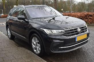 Volkswagen Tiguan 1.5 Tsi Life Business 150Pk *Navi/Clima/Camera/Stoelverwarming picture 2