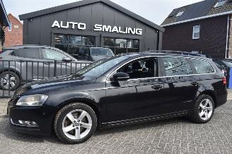 Voiture accidenté Volkswagen Passat 1.6 Tdi Bluemotion Executive 140Pk *Airco/Navi 2014/2