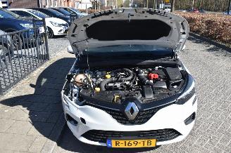 Renault Clio 1.0 Tce 90 Equilibre *Clima/Navi picture 10
