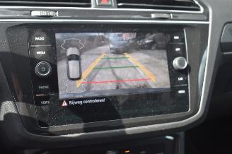 Volkswagen Tiguan 1.5 Tsi R-Line Business+ 150Pk *Navi/Clima/Camera/IQ Light picture 11