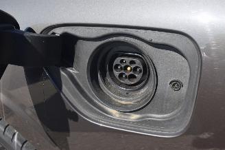 Volvo V-60 2.0 T6 Plug-in Hybrid AWD Plus Dark 253Pk *Navi/Clima/Camera/Panorama/Stoelverwarming picture 20