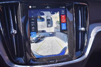 Volvo V-60 2.0 T6 Plug-in Hybrid AWD Plus Dark 253Pk *Navi/Clima/Camera/Panorama/Stoelverwarming picture 19