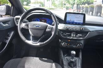 Ford Focus 1.0 Wagon Ecoboost Hybrid Active 155Pk *Navi/Clima/Camera/Stoelverwarming picture 7