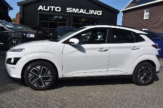 škoda osobní automobily Hyundai Kona 64Kwh Comfort 204Pk  3FASE 100% SOH *Navi/Clima/Camera 2021/12