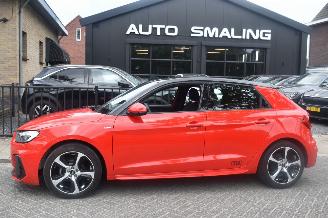 Damaged car Audi E-tron 1.0 TFSI 25 S Edition 95Pk *Navi/Clima 2023/1
