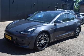 Auto incidentate Tesla Model 3 75Kwh Long Range AWD 3FASE 351Pk *Navi/Clima/Leder/Panorama/Camera 2019/6