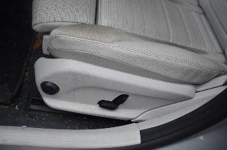 Mercedes C-klasse 350E Lease Edition 211Pk *Navi/Clima/Camera/Burmeister picture 8