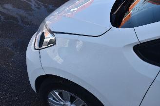 Volkswagen e-Up! 36,8 Kwh 83Pk *Clima/Camera/PDC picture 13