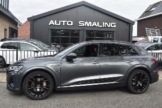 Vaurioauto  passenger cars Audi E-tron 95Kwh 55 Quattro S Edition 408Pk 90%Soh *Navi/Clima/Camera/Stoelverwarming 2021/12