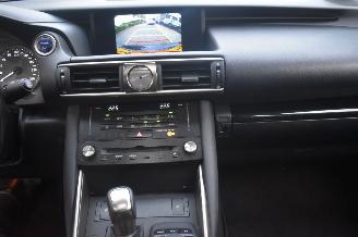 Lexus IS 300H Hybrid Business Line 181 Pk *Navi/Clima/Leder/Camera/Panorama/Stoelverwarming picture 7