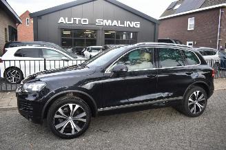uszkodzony samochody osobowe Volkswagen Touareg 4.2 V8 Tdi 340Pk 4X4 *Navi/Leder/Panorama/Stoelverwarming/Camera/Luchtvering 2011/11