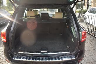 Volkswagen Touareg 4.2 V8 Tdi 340Pk 4X4 *Navi/Leder/Panorama/Stoelverwarming/Camera/Luchtvering picture 17