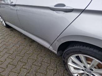 Volkswagen Passat GTE HYBRIDE / SPORTLEER / PANORAMA picture 6