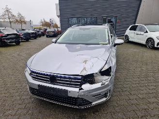 Volkswagen Passat GTE HYBRIDE / SPORTLEER / PANORAMA picture 13