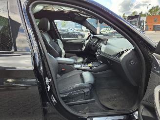 BMW X3 X-LINE / HEAD UP / PANO DAK picture 15