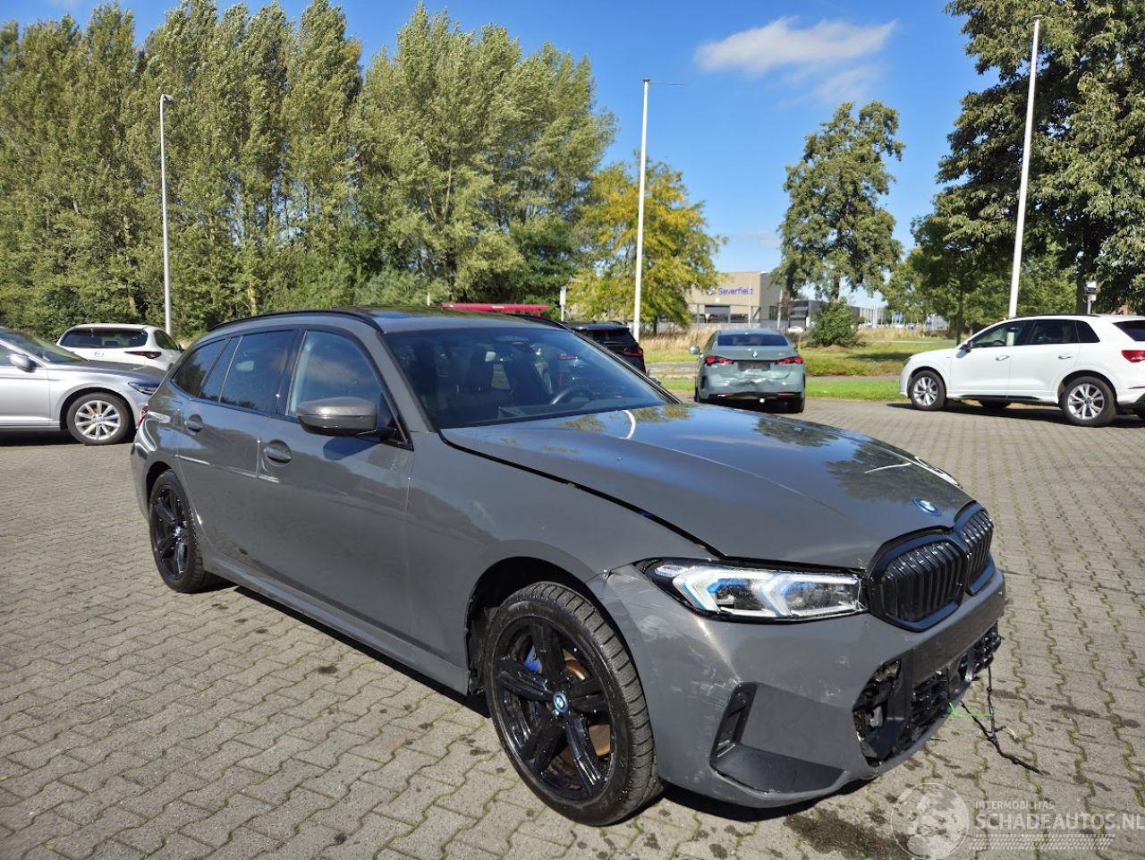 BMW 3-serie 330e TOURING / M-SPORT / PANO / HEAD UPP / DRAVITGRAU