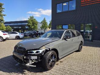 BMW 3-serie 330e TOURING / M-SPORT / PANO / HEAD UPP / DRAVITGRAU picture 14