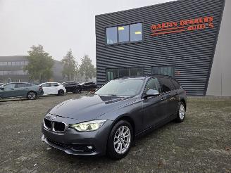 Voiture accidenté BMW 3-serie 110KW DIESEL / AUTOMAAT /   51 DKM 2019/6