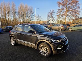 Schadeauto Volkswagen T-Roc 1.5-110kw / AUTOM / NAVI / CAMERA / STOELVERW 2020/7