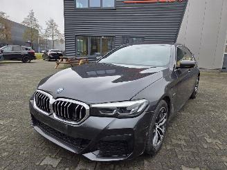 BMW 5-serie 530e PLUG-IN  215KW  / M-SPORT  /  32.DKM picture 13