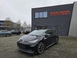Vaurioauto  passenger cars Volkswagen ID.3 150kw / 62KW PRO-EDITION 2023/11