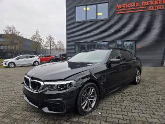 krockskadad bil auto BMW 5-serie 530e  M-SPORT 2019/8