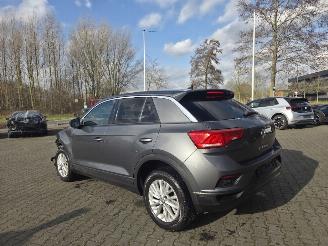 Volkswagen T-Roc 1.5 TSi AUTOM /NAVI / STOELVERW picture 10