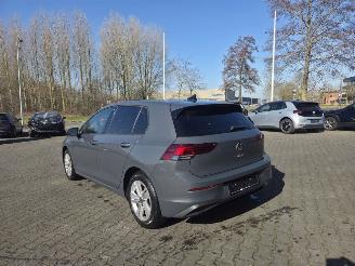 Volkswagen Golf 81KW STYLE / NAVI / CAMERA /STOEVERW / 7800 KM picture 3