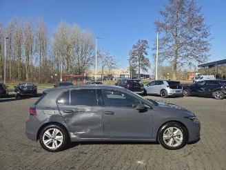 Volkswagen Golf 81KW STYLE / NAVI / CAMERA /STOEVERW / 7800 KM picture 7
