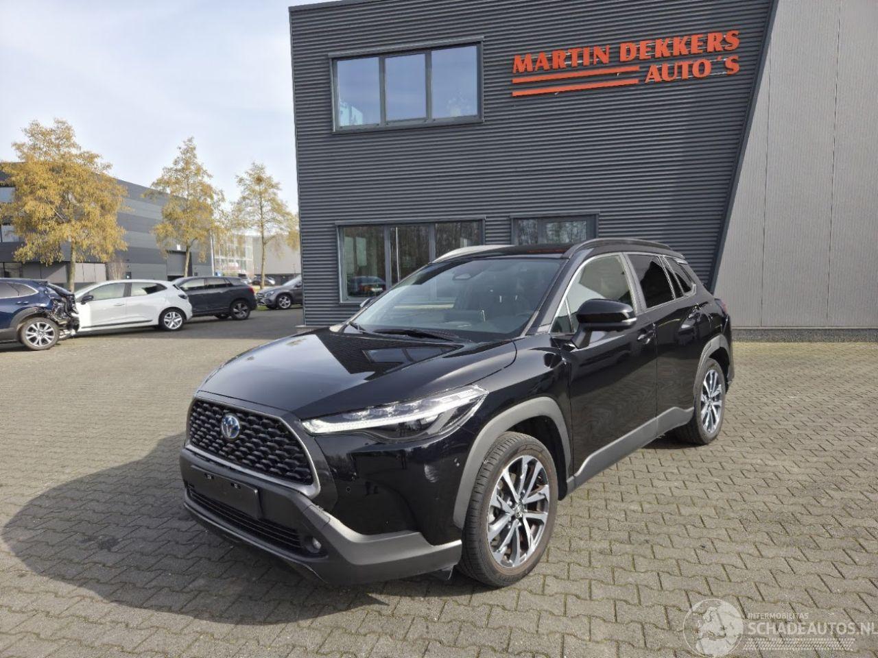 Toyota Corolla Cross 2.0 LTr 112kw / Style + Premium Pack II / Glasroof / Leer / JBL