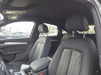 Audi Q5 2.0 LTr-TDi Hybr -120kw  / S-LINE picture 21