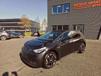 Volkswagen ID.3 Pro Performance  150KW / 62 Kwh /  27 Dkm / Rijdende auto picture 2