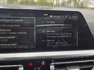 BMW 3-serie 330e X-DRIVE / M-SPORT / PANO / HEAD UPP picture 29