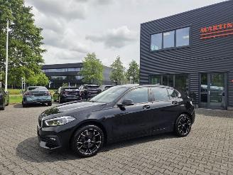 BMW 1-serie 1.8i Benz  / LED / STUUR & STOELVERW picture 2