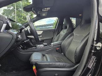 Mercedes A-klasse 200 /120KW-AUTOMAAT   / AMG PAKKET / PANO  / LEER / 78 DKM. picture 19