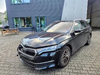 skadebil auto Skoda Octavia 1.5 TSi 110KW  M-HEV / AUTOMAAT 2026/1