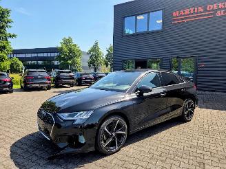 Audi A3 1.5 TSi 110kw Autom / LEER / NAVI / CAMERA / ZWARTE HEMEL picture 2